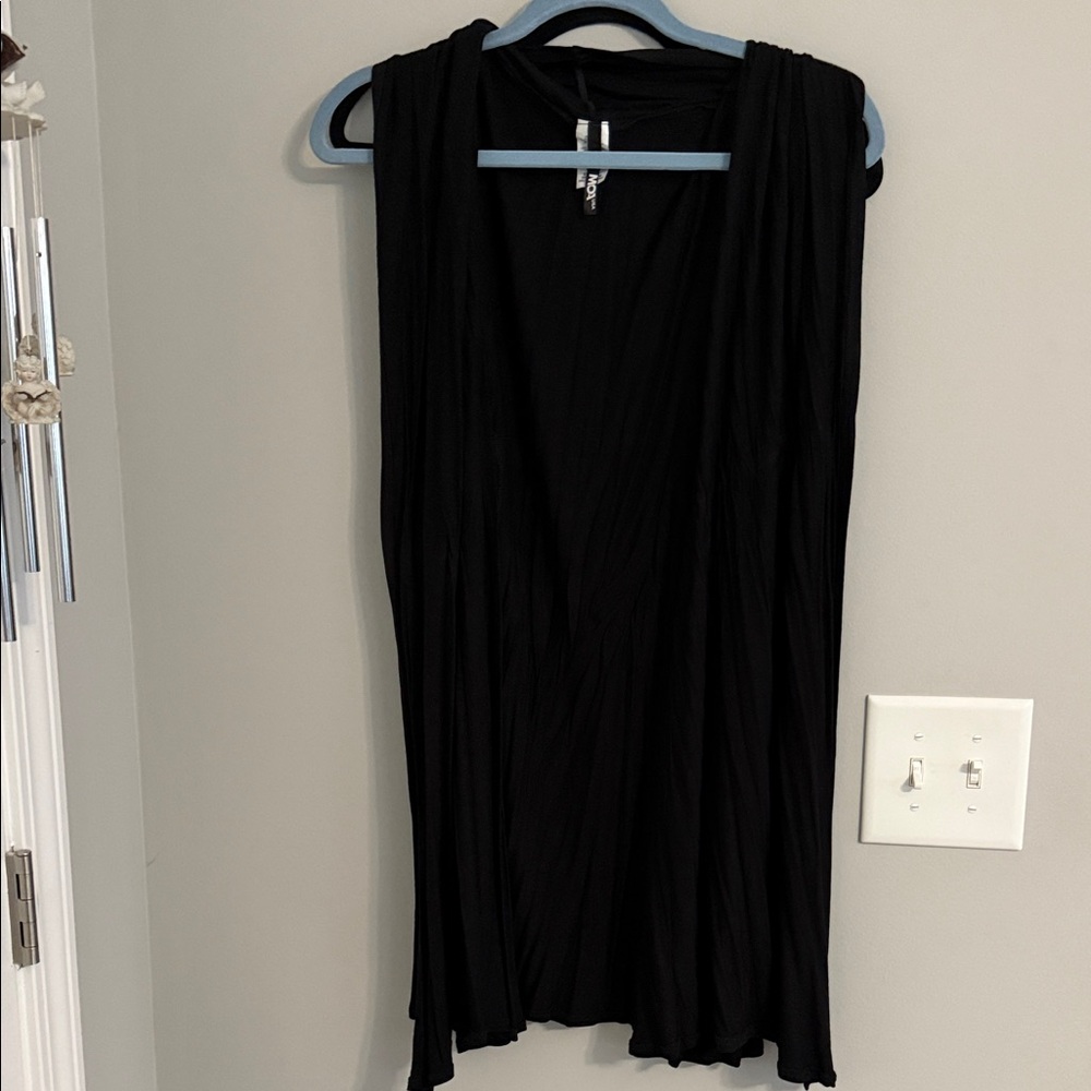 Elegant Black Sleeveless Top
